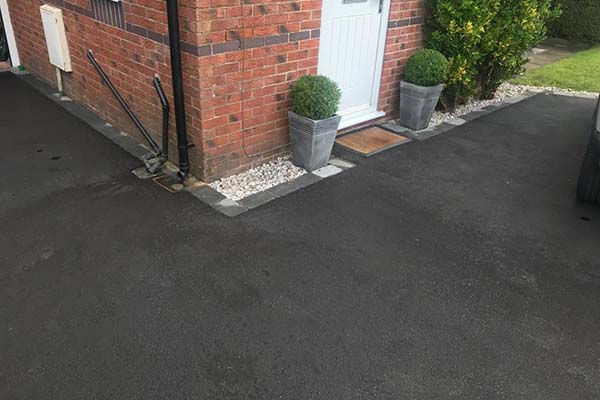 Tarmac driveways